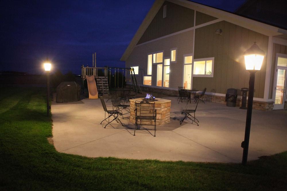 GrandStay Hotel & Suites Perham photo 34
