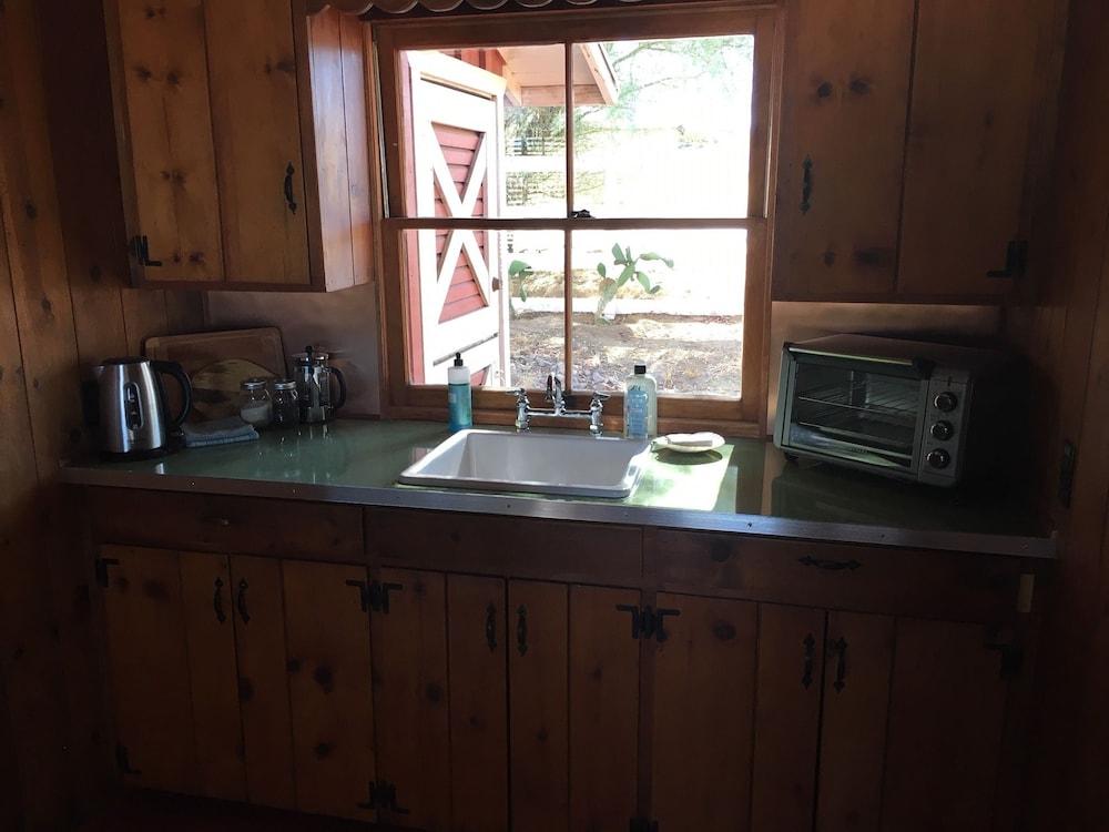 Joshua Tree Ranch House photo 14