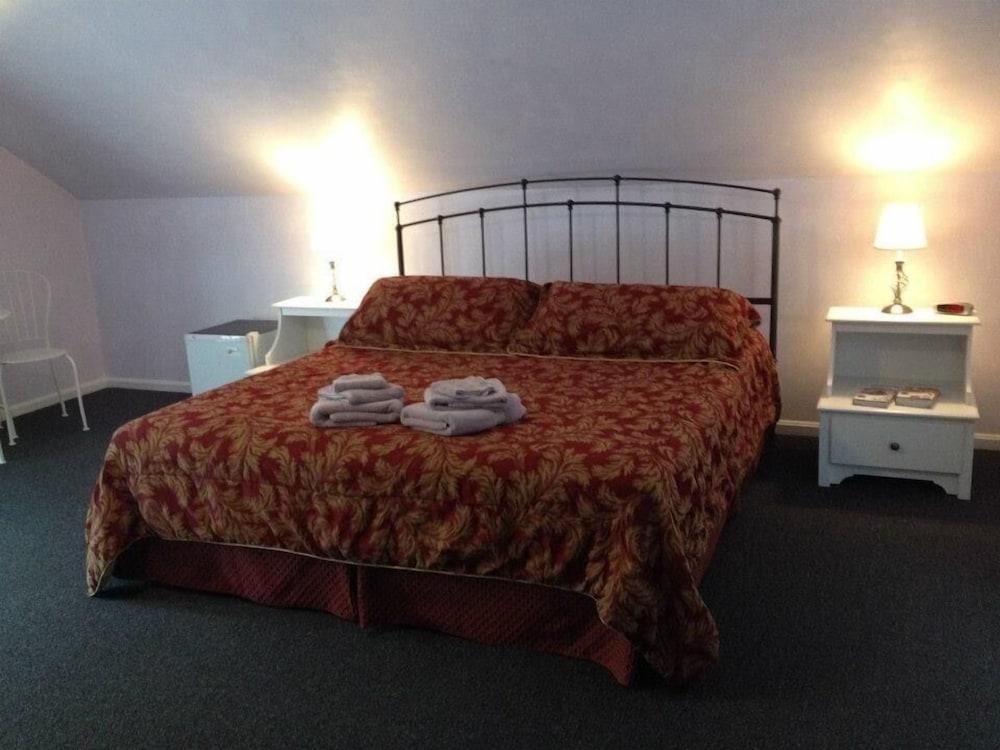 Ahoy Inn Guesthouse photo 3