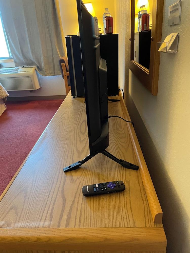 Hygge Inn & Suites photo 9