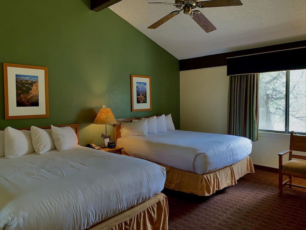 Maswik Lodge - Inside the Park photo 6