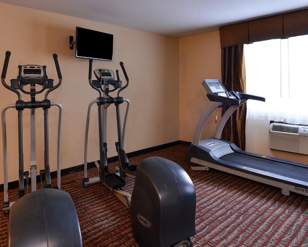 Quality Inn & Suites Tacoma - Seattle photo 25