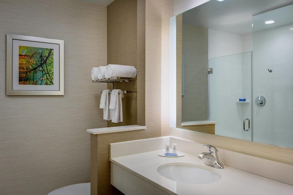 Fairfield Inn & Suites Dallas West/i-30 photo 14