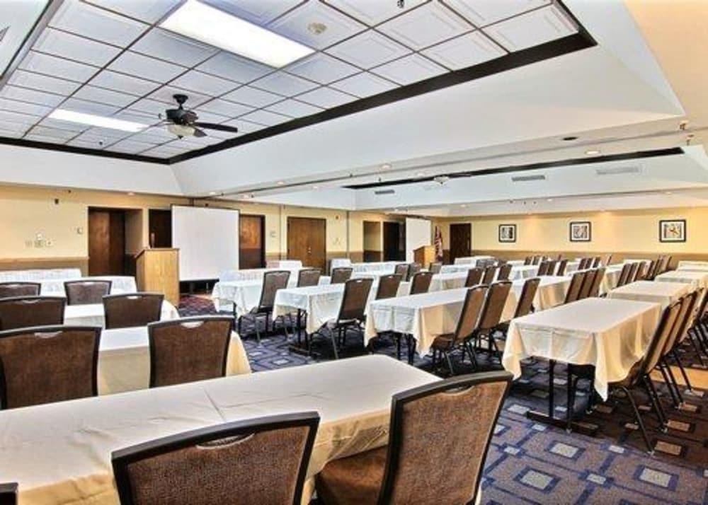 Quality Inn Thief River Falls photo 28