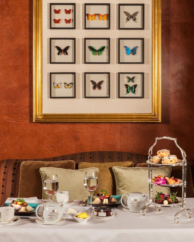 Hotel Plaza Athenee photo 31