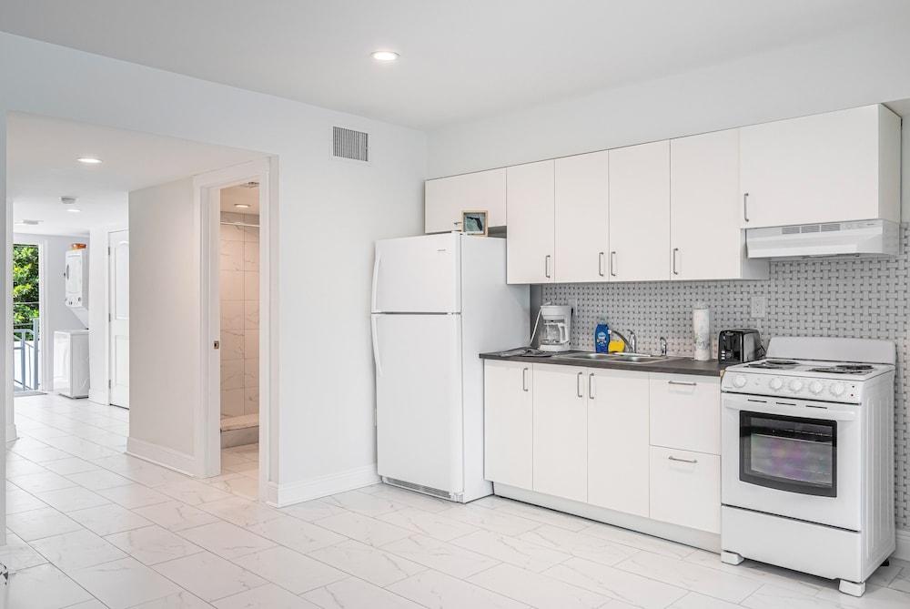BeachSide 9th Residences photo 97