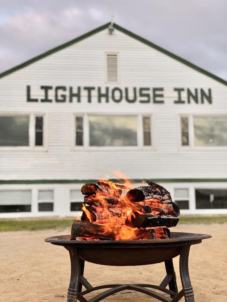 Lighthouse Inn photo 42