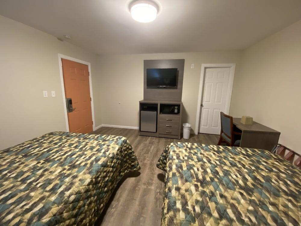 Sleepy Hollow Motel photo 15