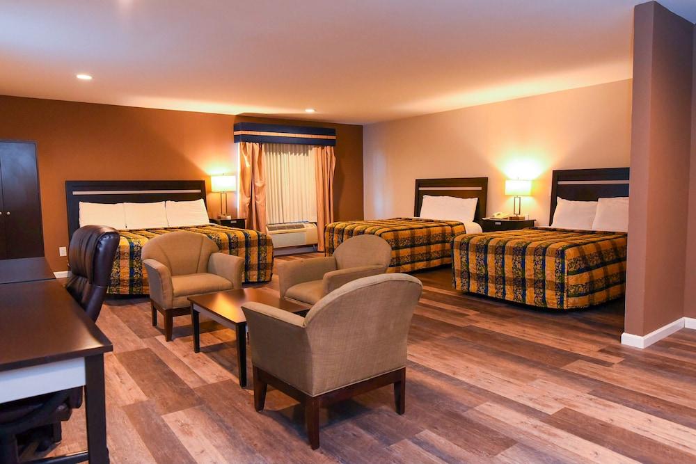 Capital Inn & Suites photo 6