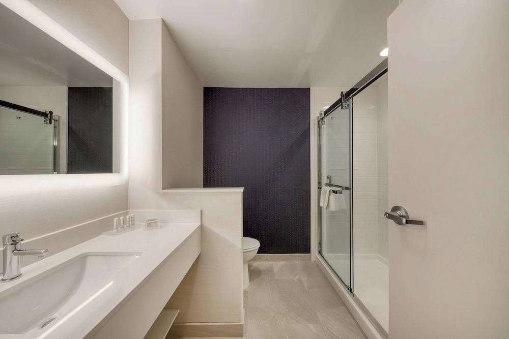 Fairfield Inn & Suites by Marriott Charlotte Belmont photo 25