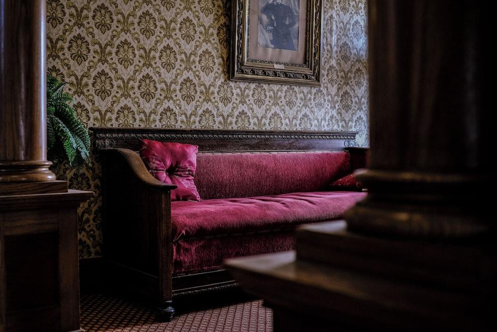 Virginian Hotel photo 25