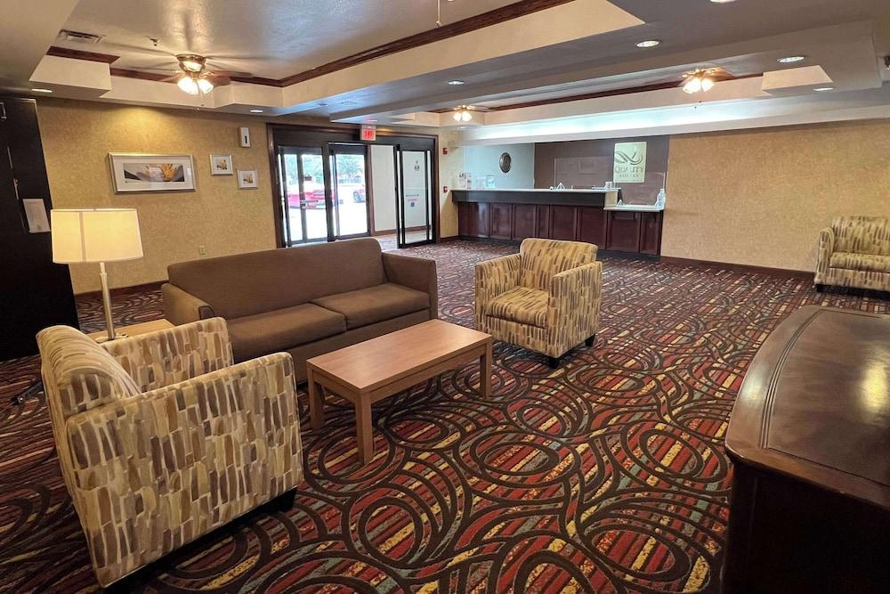 Quality Suites Midland North Loop 250 photo 48