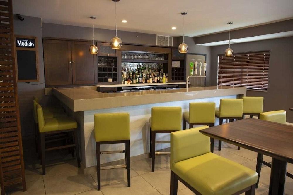 Country Inn & Suites by Radisson, Hoffman Estates, IL photo 10