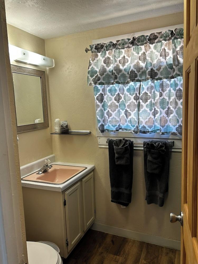 Lamplighter Cabins & Suites photo 73