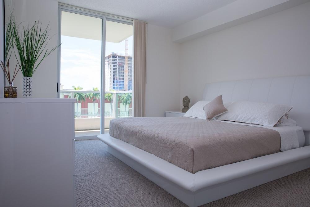 Best Holiday Suites photo 10