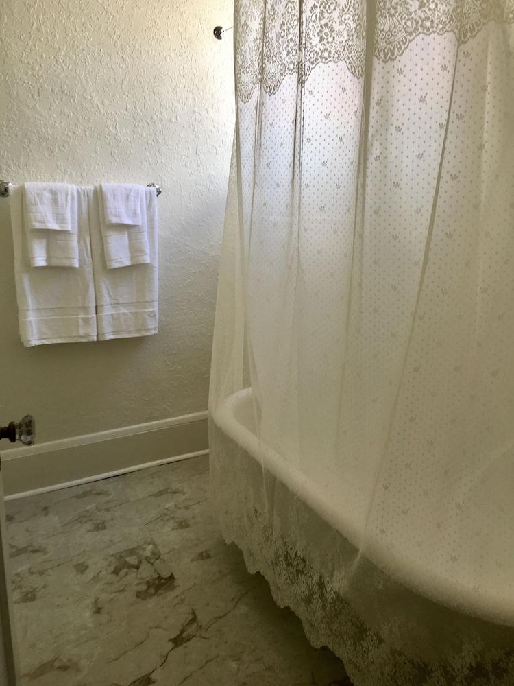The DeLand Hotel photo 17