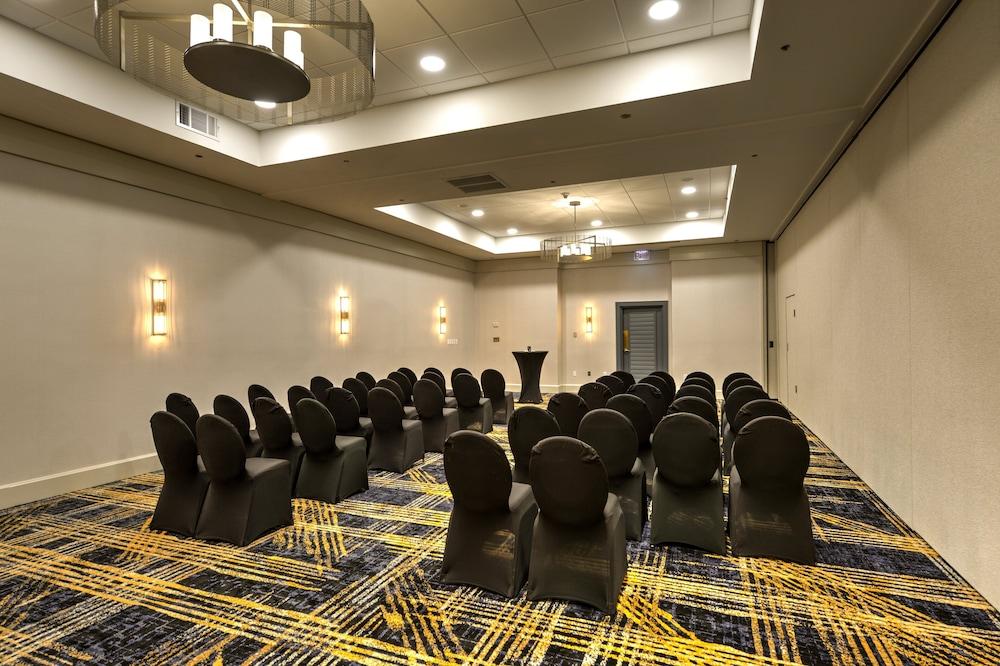 Crowne Plaza Hotel Jacksonville Airport/I-95N by IHG photo 70