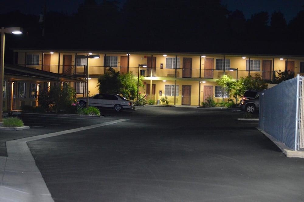 Budget Inn of Paso Robles photo 32
