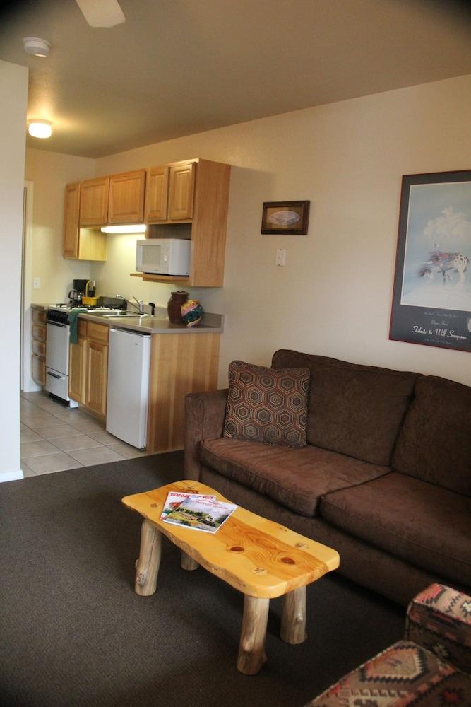Mountain Landing Suites & RV Park photo 13
