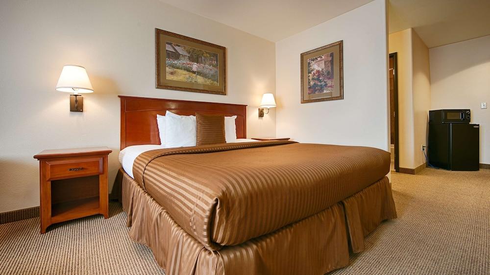 Best Western Territorial Inn & Suites photo 5