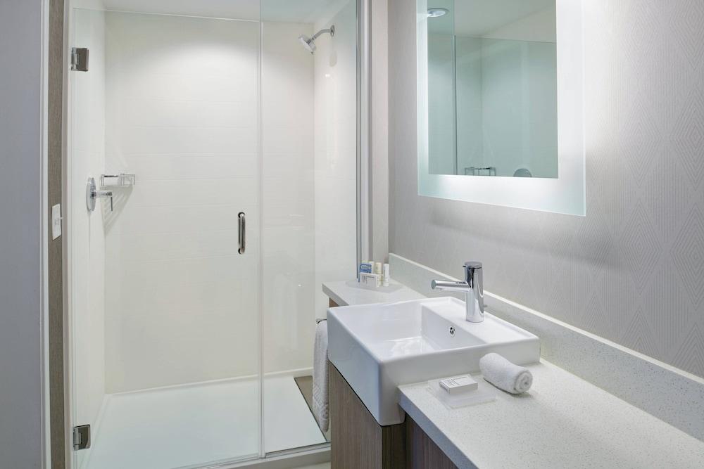 SpringHill Suites by Marriott Wixom Novi photo 13