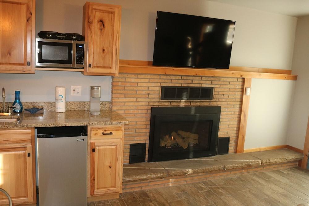Columbine Inn photo 48