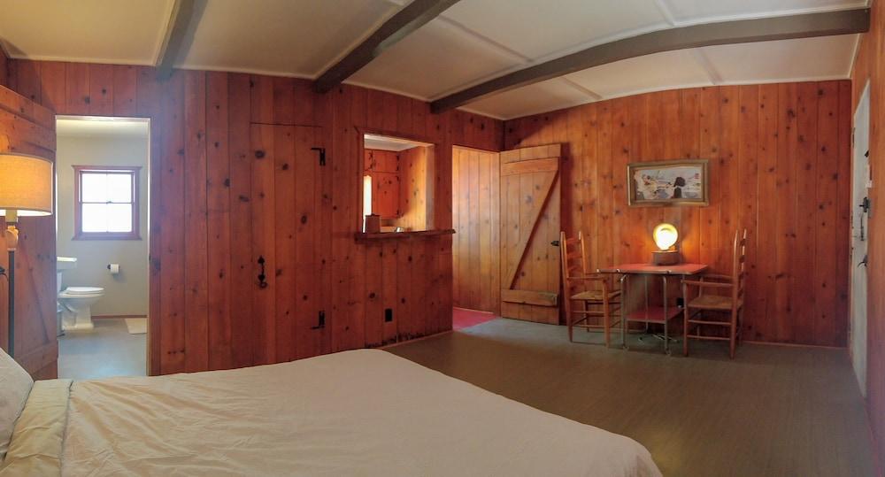 Joshua Tree Ranch House photo 9