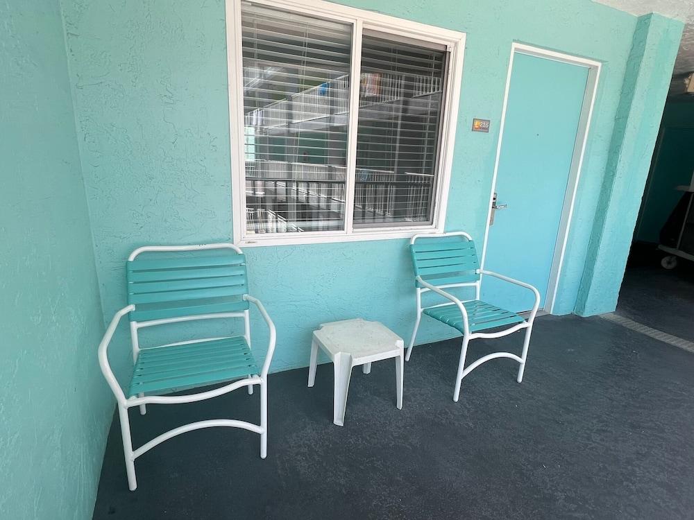 Pelican Pointe Clearwater Beach Hotel photo 48