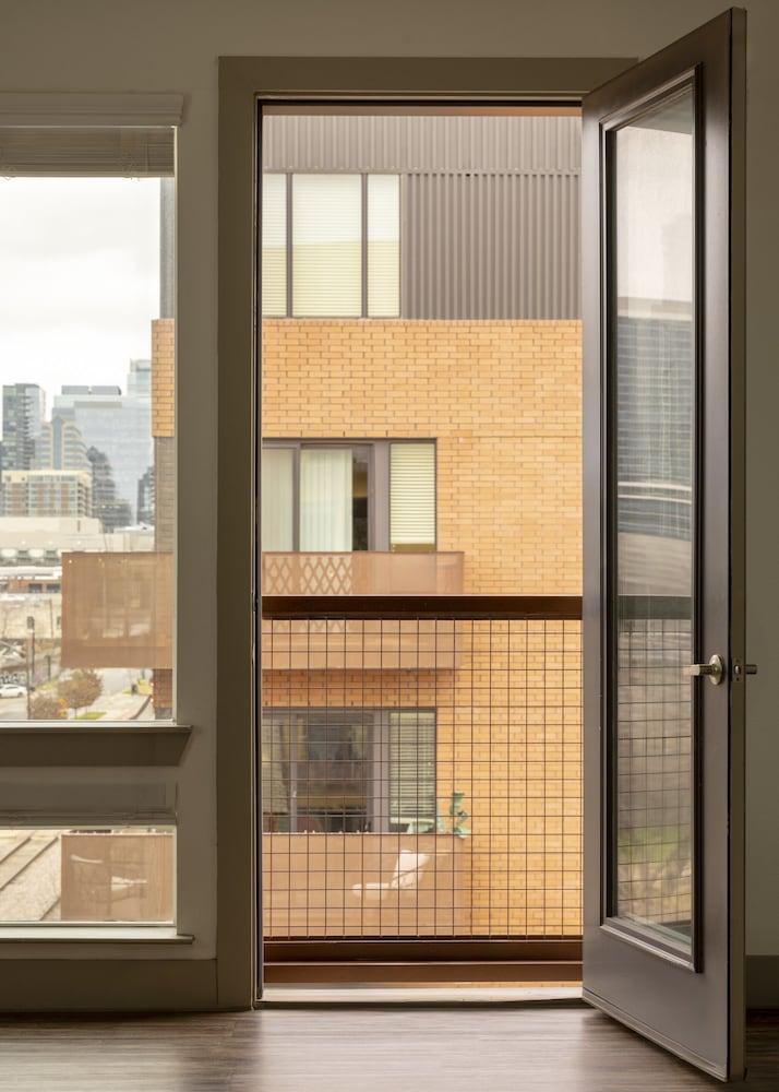Sonder by Marriott Bonvoy East 5th Apartments East Austin photo 16