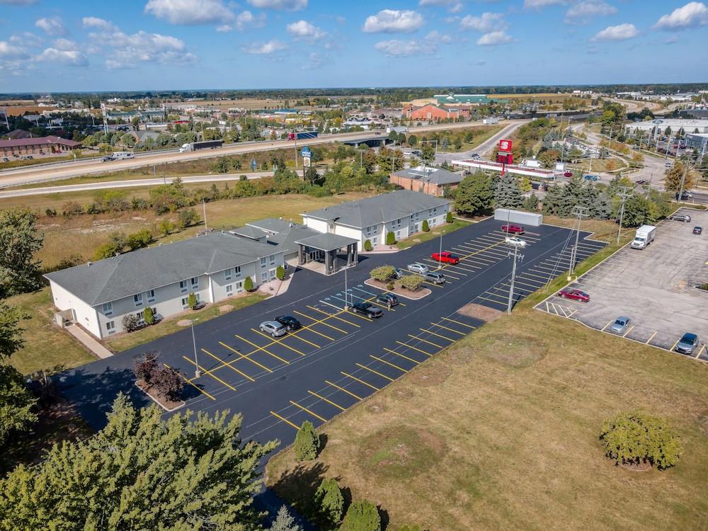 American Inn and Suites Dundee photo 15