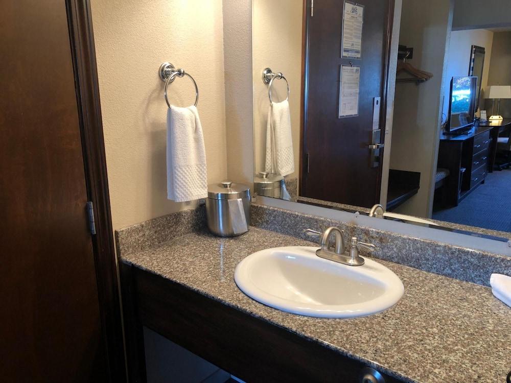District Hotel by OYO Portland Convention Center photo 34