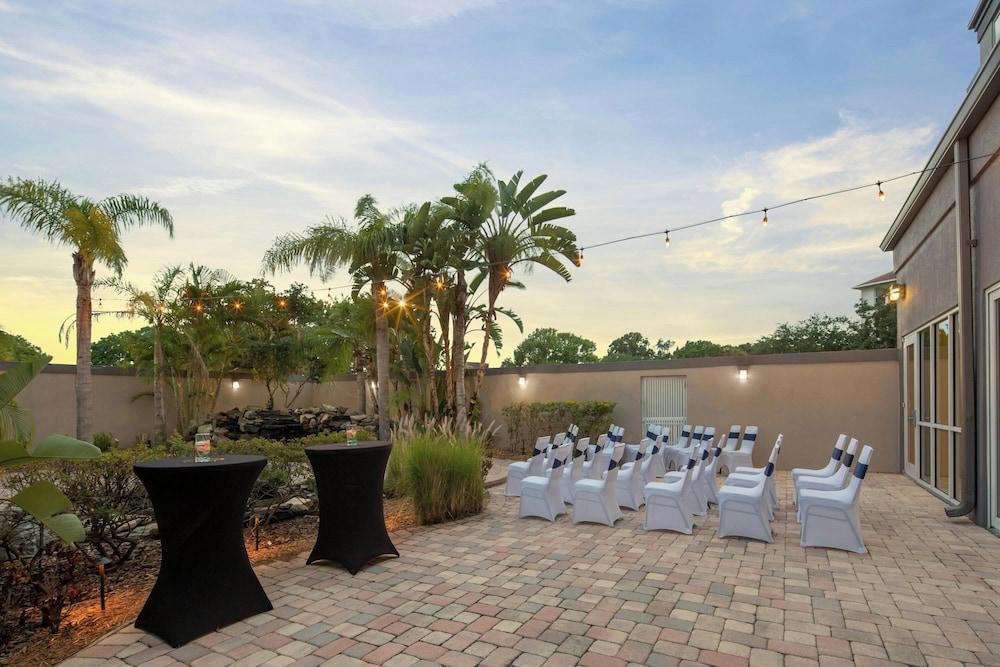 Courtyard by Marriott Tampa Oldsmar photo 2