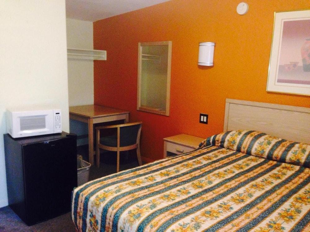 Desert Inn photo 17
