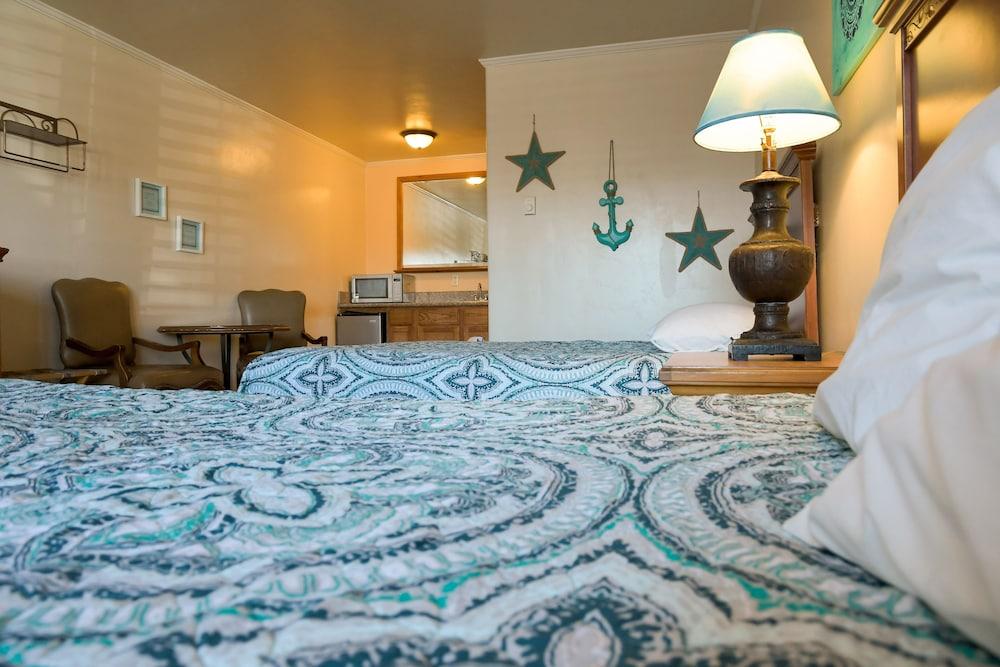 The Shores Inn and Beach Houses photo 48