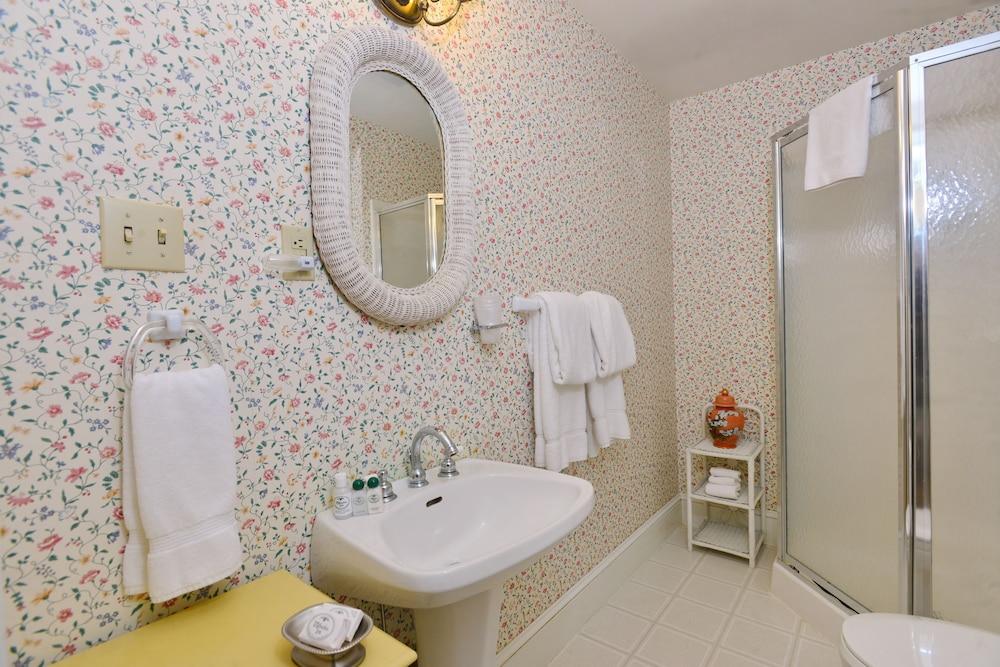 Wilburton Inn photo 55
