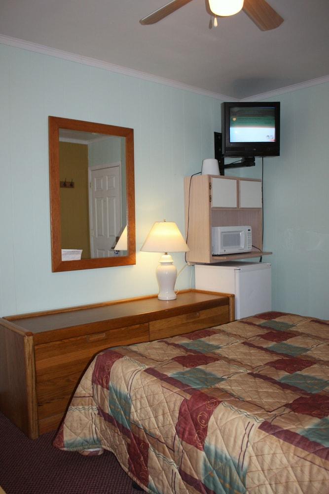Key West Motel photo 6