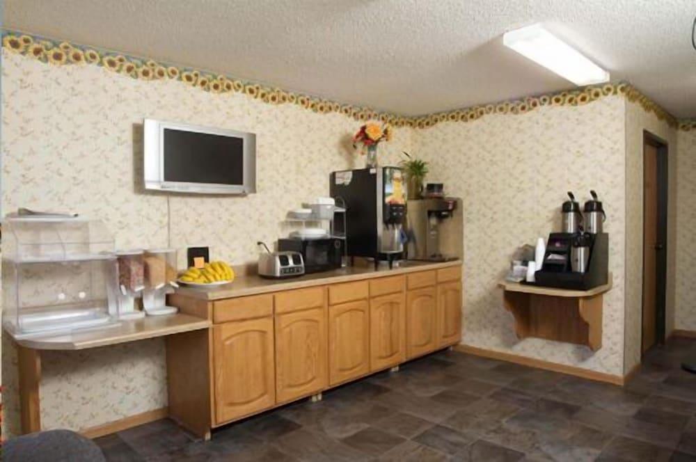 Cherokee Inn photo 6