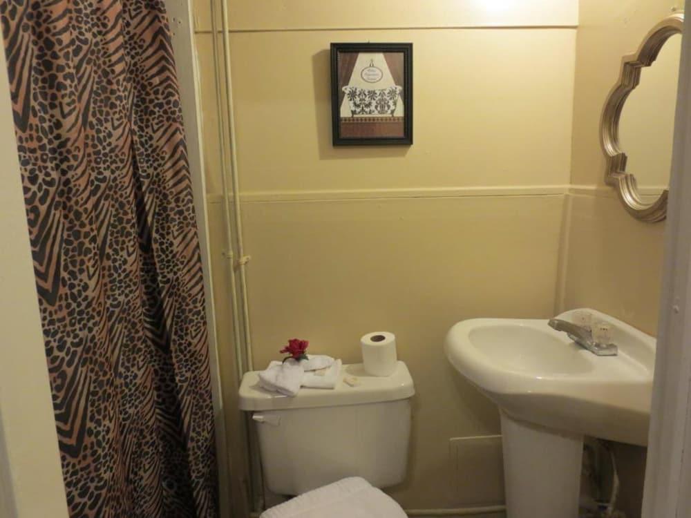 Neptune Hotel photo 28