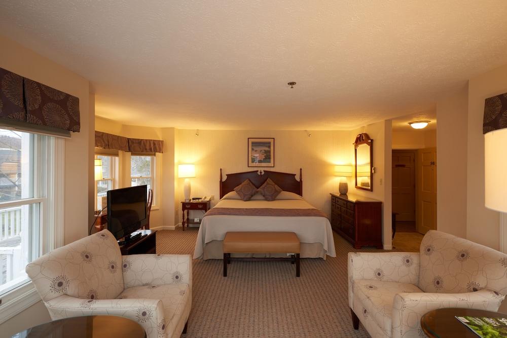 The Sparhawk Oceanfront Resort photo 13