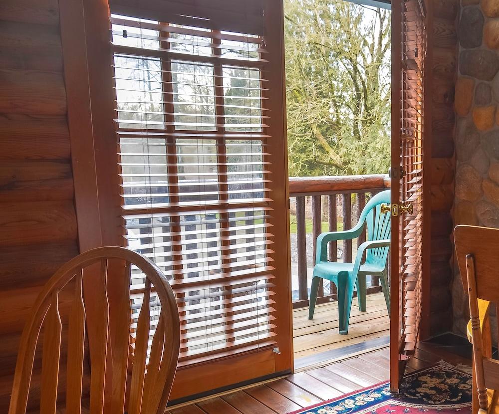 Sumas Mountain Lodge photo 18