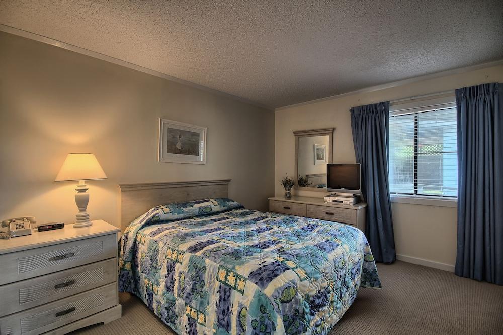Ocean Creek Resort photo 3