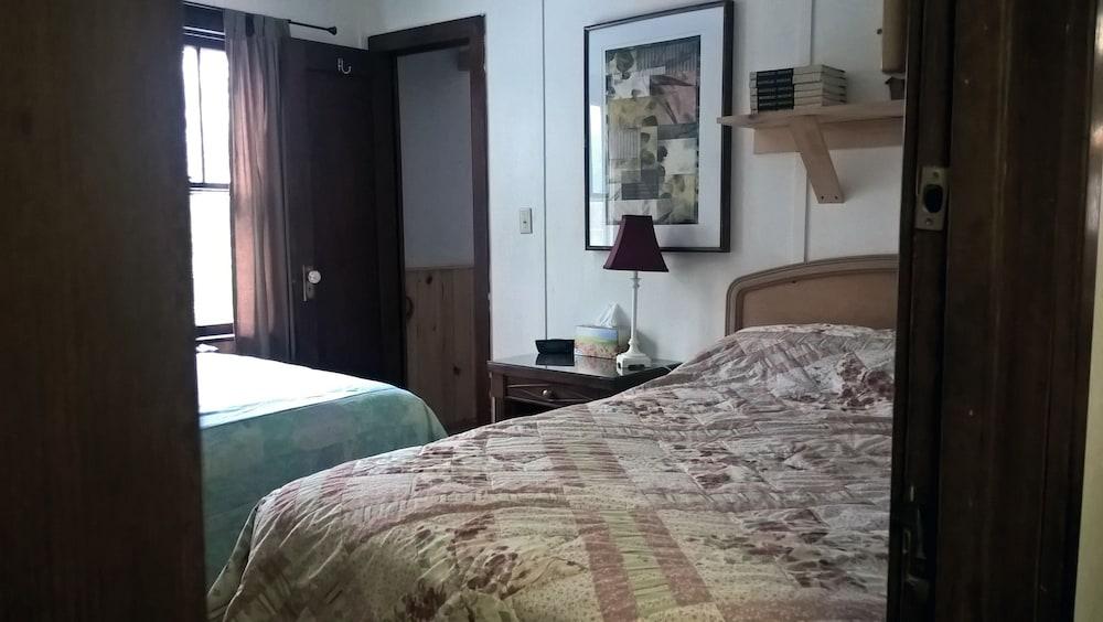 The Baseball Hotel photo 62