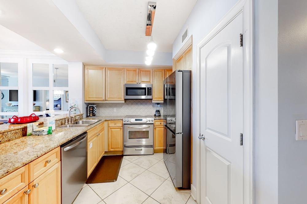 Azure Condominiums photo 20