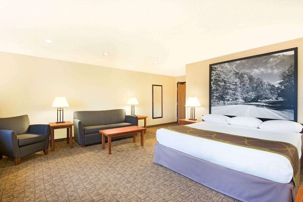 Super 8 by Wyndham Ripley photo 12