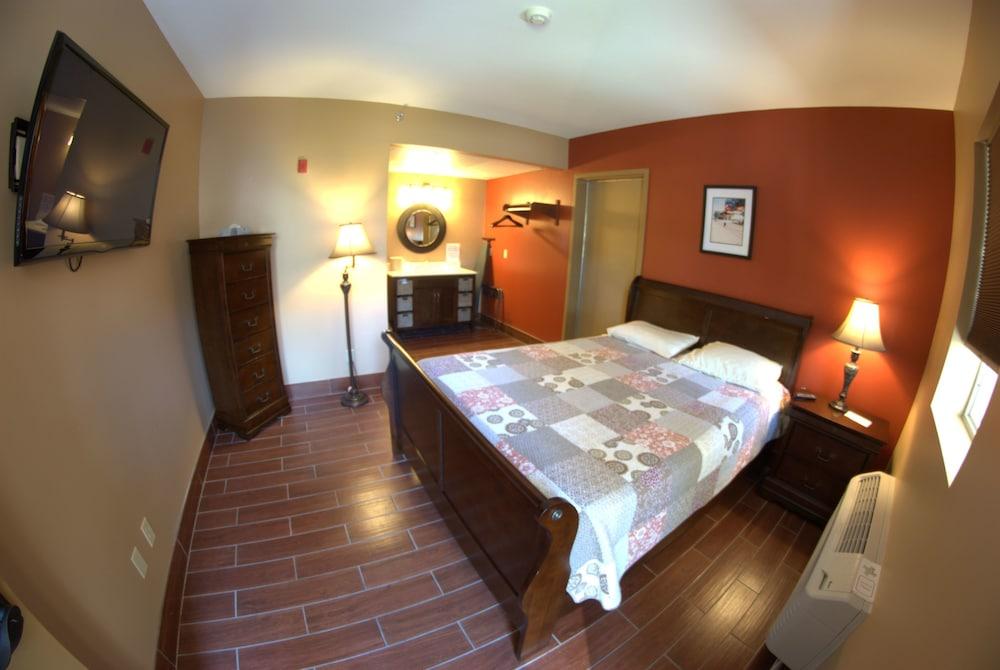 Put in Bay Victory Station Hotel photo 17