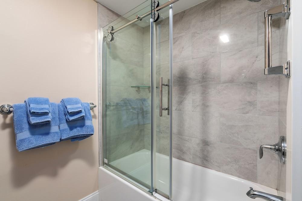 Guest House Suites photo 74