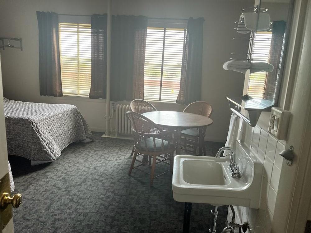 Canfield Hotel photo 10