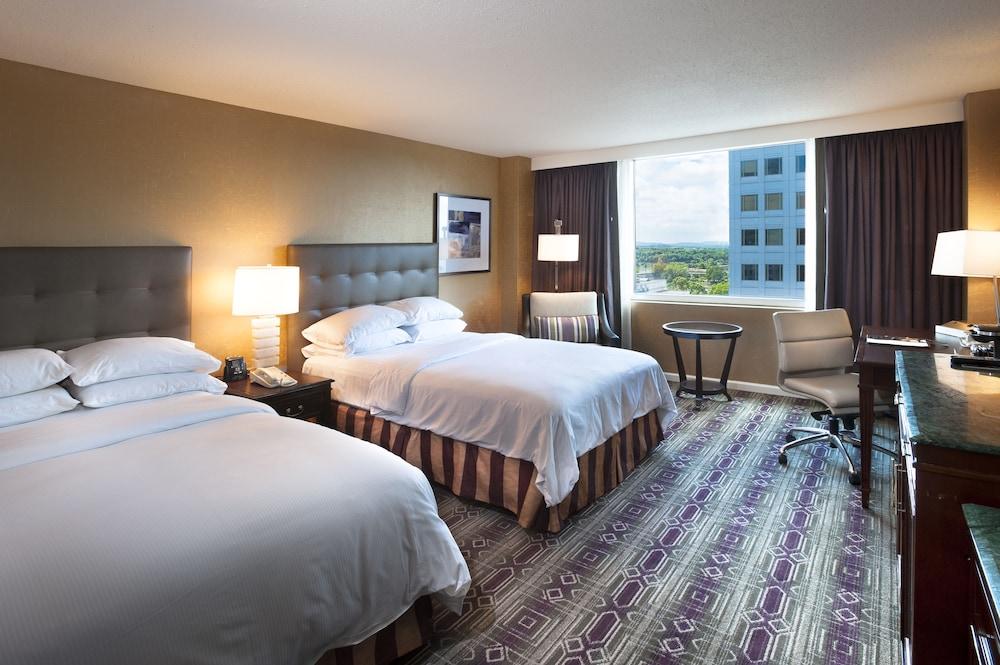 Hilton Harrisburg photo 4
