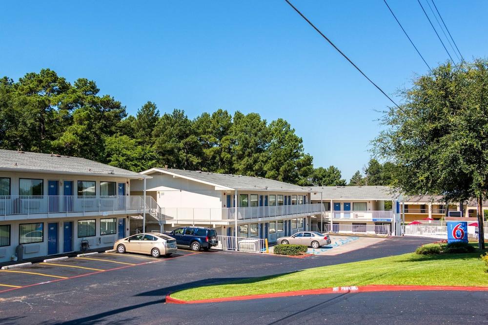 Motel 6 Longview, TX photo 31