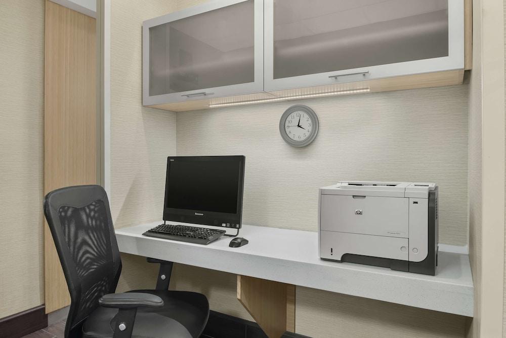 Hampton Inn Richmond-Southwest-Hull Street photo 51